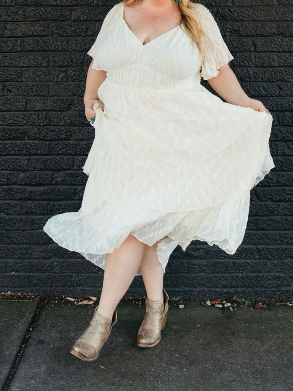 Arula Ivory Tiered Midi Maxi Dress - Flowing V-Neck